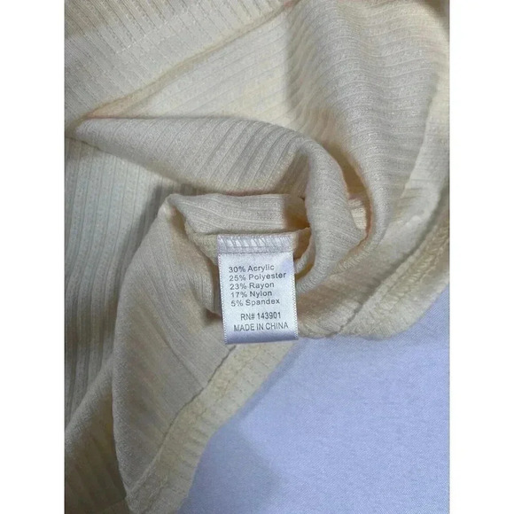 Coco+Carmen Cream Knit Turtle Neck Women's Sz L/XL NWT - Picture 6 of 6